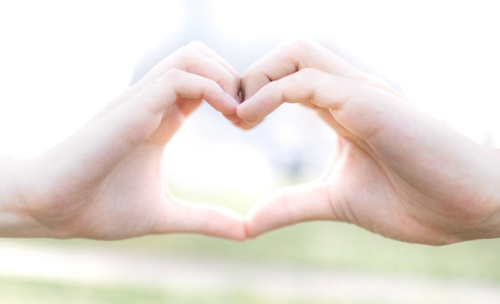 2021年度マッチングアプリ20代人気サイト【20代人気③サービス発表】