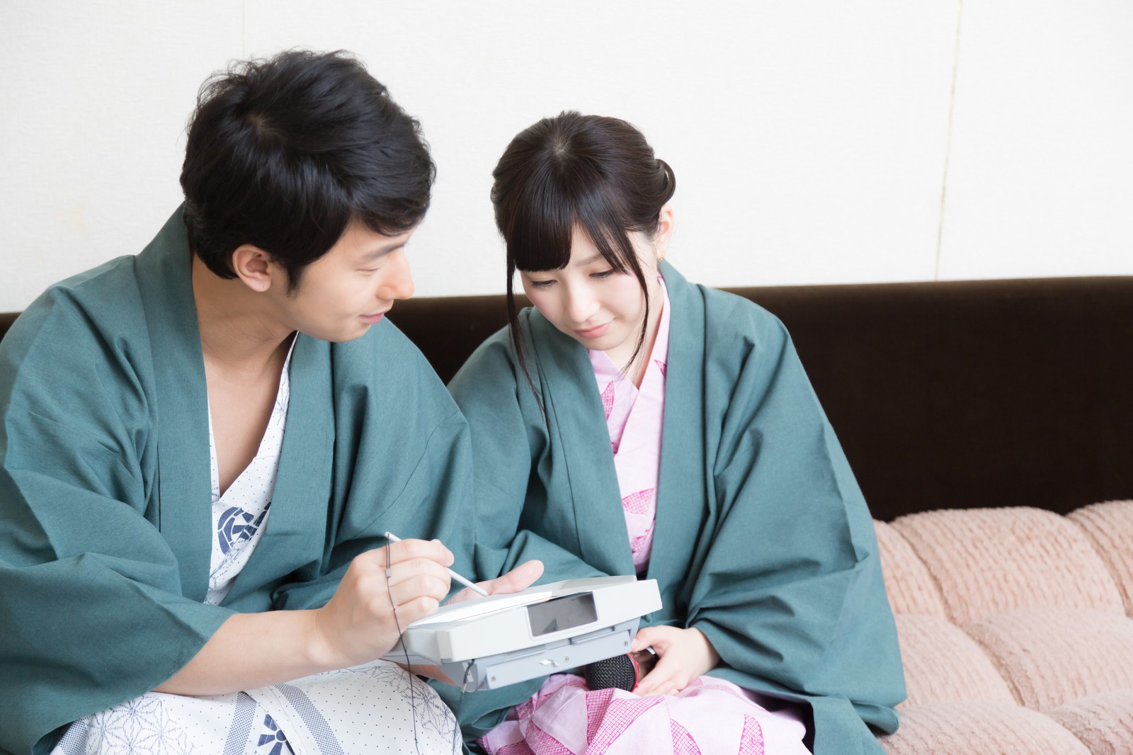 W不倫が4年に及んだダメ夫の話【同級生と不倫体験記】