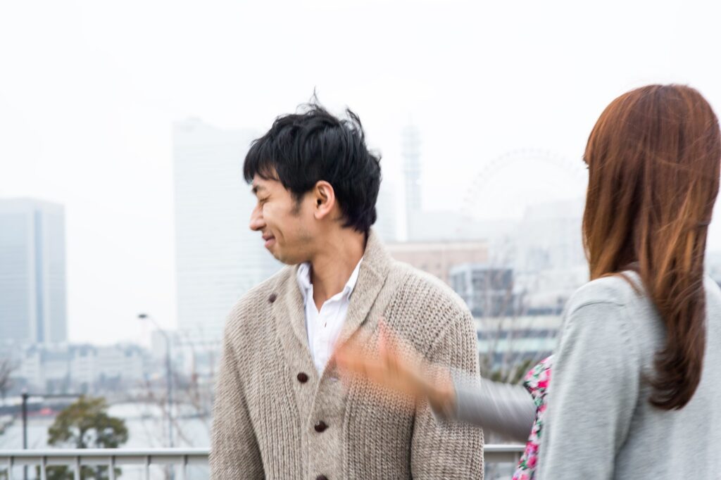 どうして男性は彼女や妻がいるのに動画を見るの？